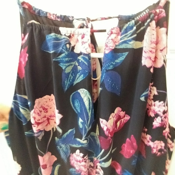 F21 Black floral maxi dress - Picture 5 of 7